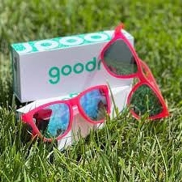 Target Accessories - Goodr OG sunglasses in the Flamingos On A Booze Cruise